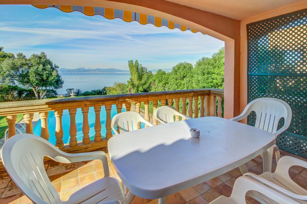 Villa Aquari Льюкмайор Екстер'єр фото
